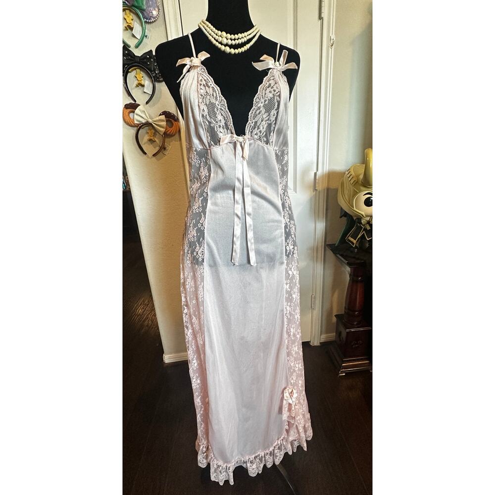 Vintage Pink Satin & Lace Maxi Nightgown - Floral Rosettes small